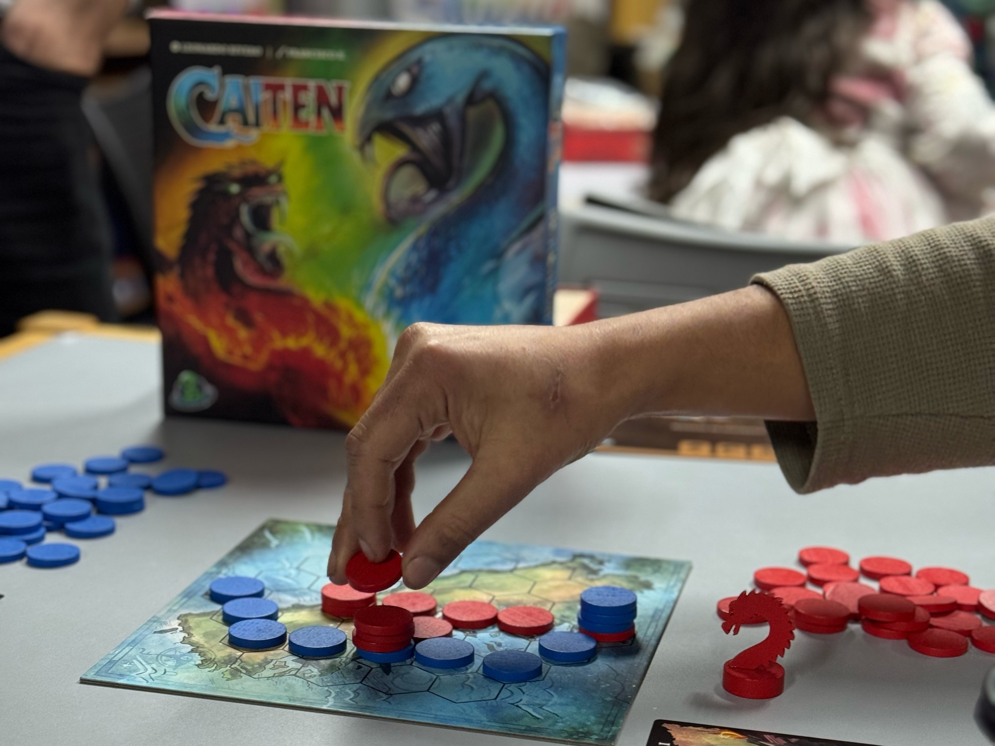 Caiten: el juego de mesa que rescata uno de los grandes mitos de Chiloé